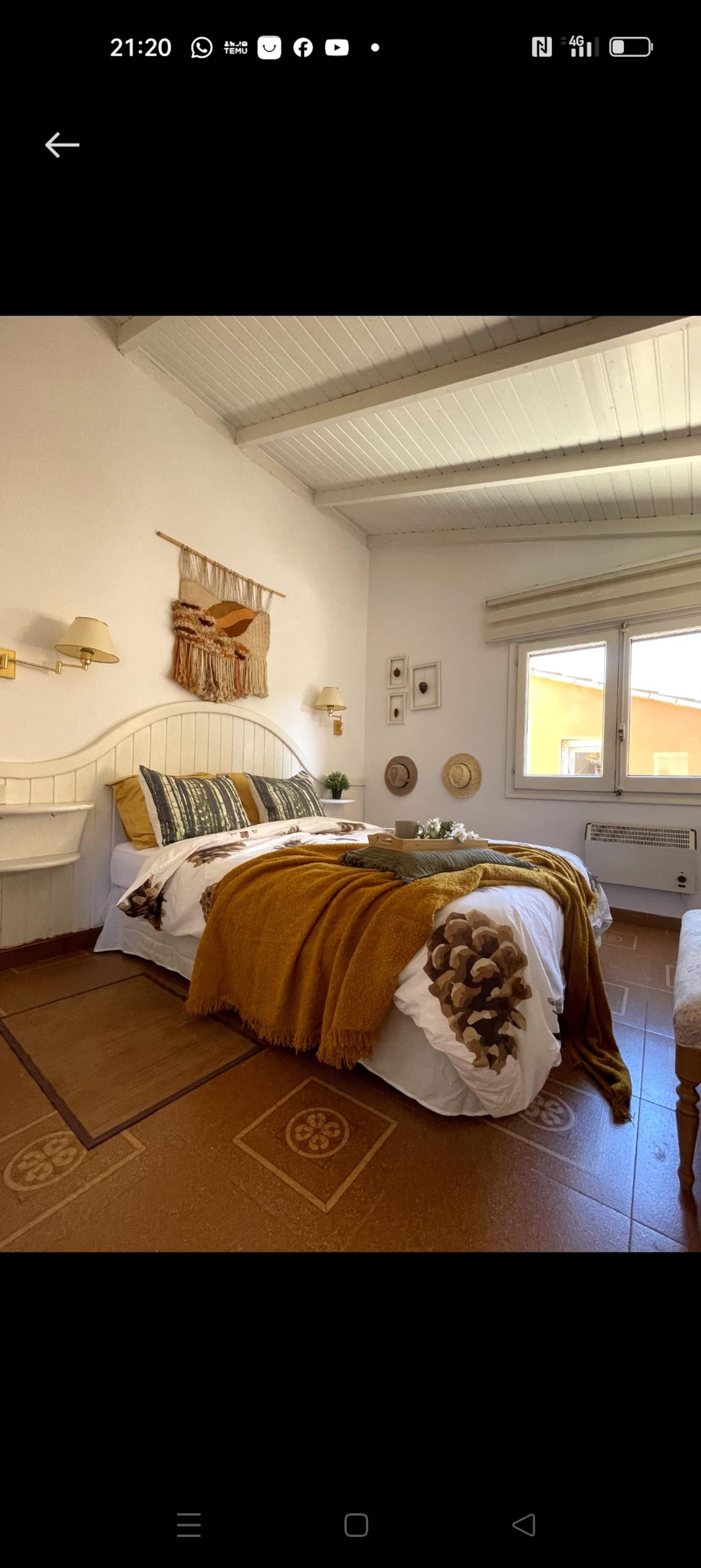 Charm in the Moncayo