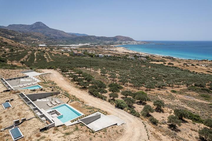 Inspiring Industrial Design Villa with Sea Views gallery image 5