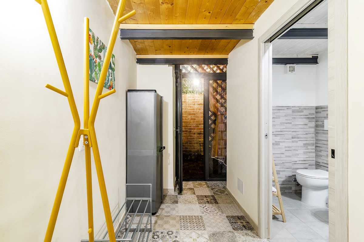 Penthouse Duomo Luxury Apartment for rent in Catania Sicily, image size:1200x800