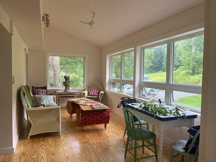 Lovely Home On Serene 5 Acres - Bovina, NY