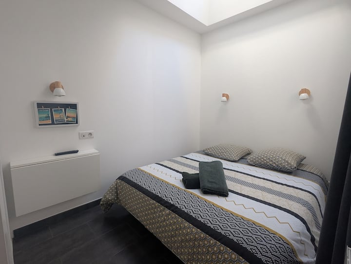 Chumba cha kulala chenye sentimita 160 x 200