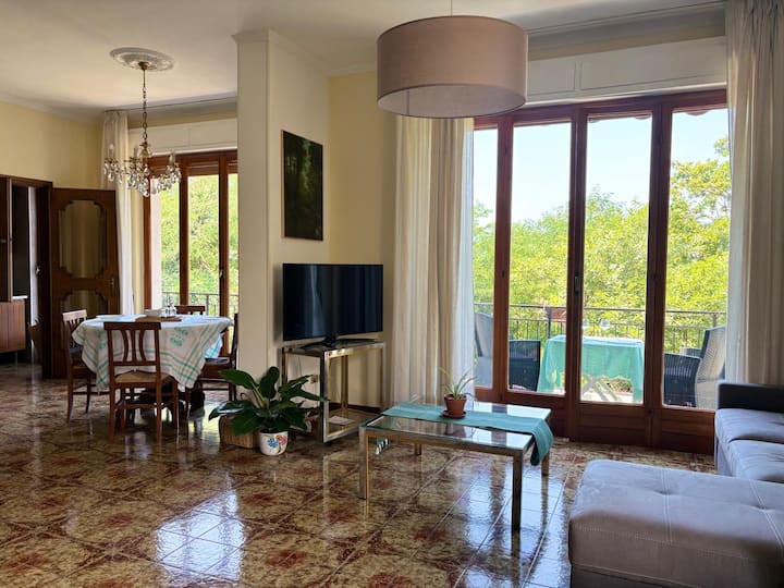 Galleryhouse: Una Casa Nel Verde - La Spezia