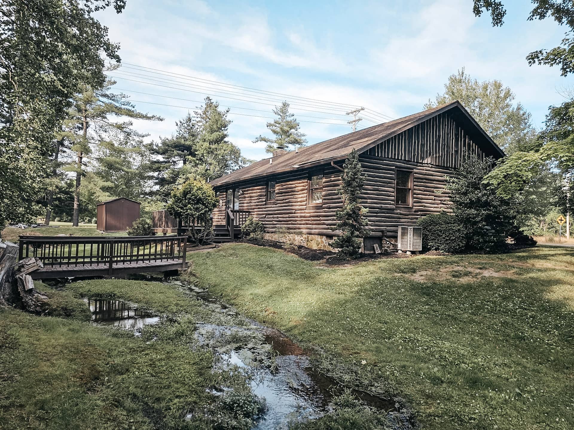 Peaceful Creekside Cabin w/ Mtn Views & Fire Pit