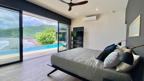 Beachfront Surf Suite #1 | Gated & Staffed +Bfast
