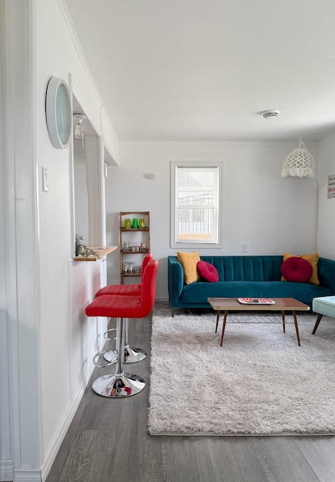 Retro Retreat on Water Street