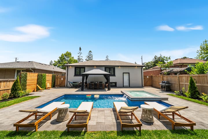 Luxury Spa Escape with Pool & Jacuzzi gallery image 2