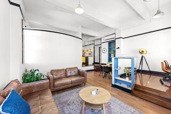 Light-filled Loft - Fortitude Valley Views - Brisbane
