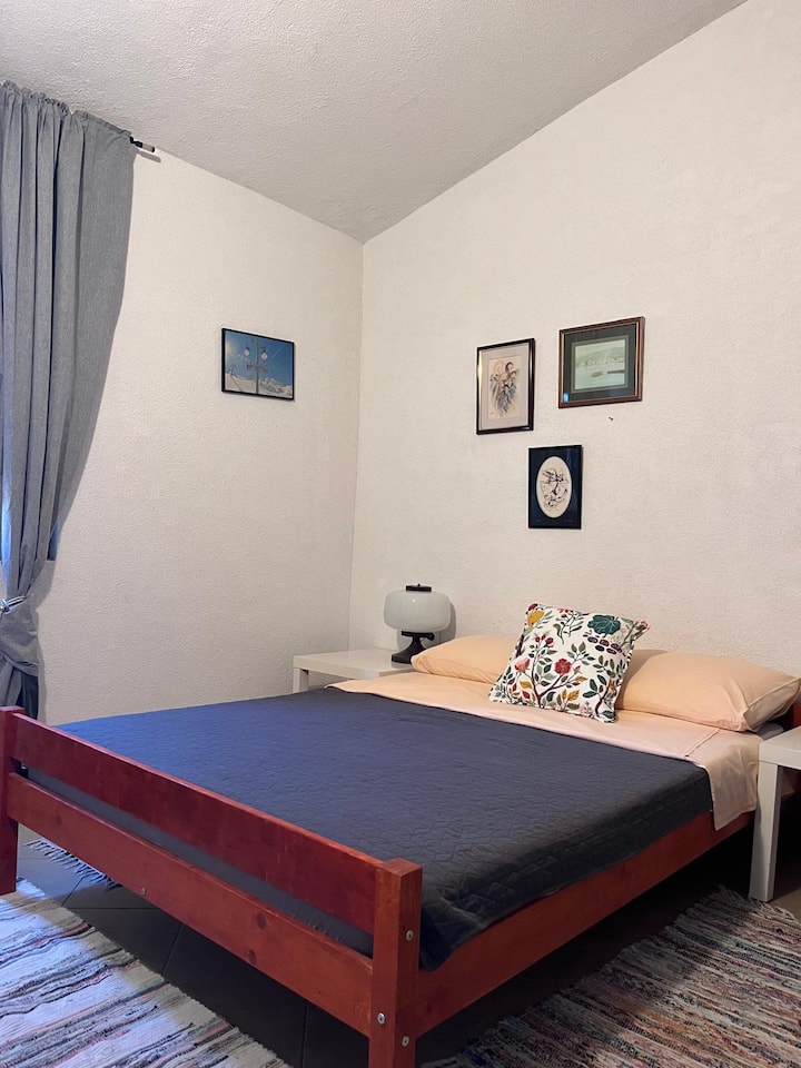 საძინებელი 1