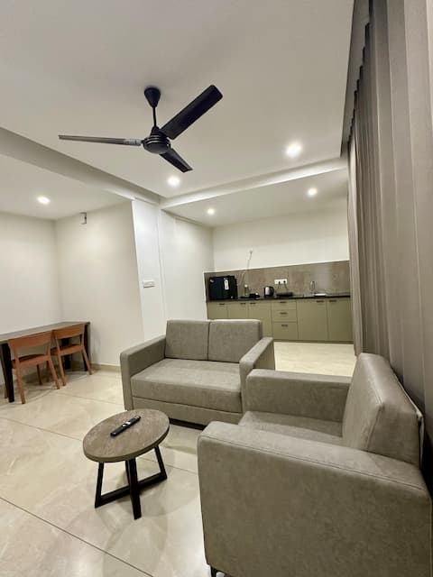 P o r t i c o - 1BHK [102]