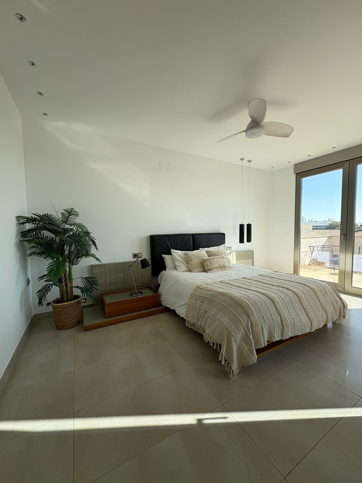 אפשרות למיטה נוספת ו/או עריסה