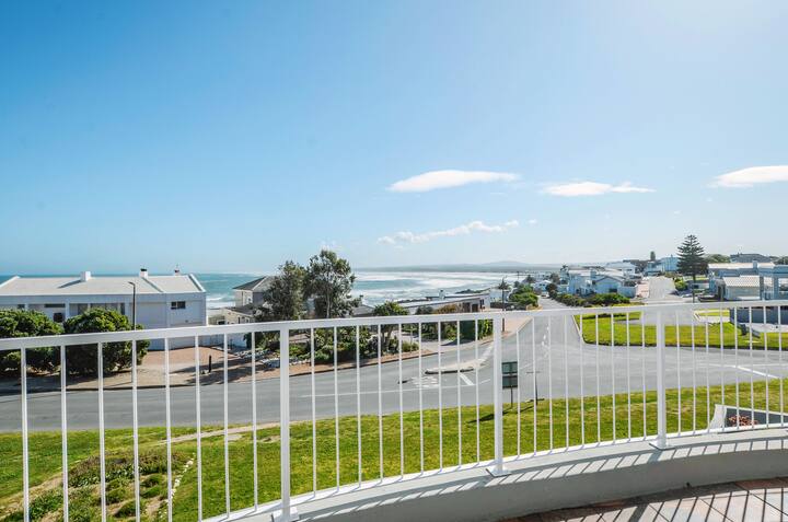Sea Glass Serene Seaview Escape, Yzerfontein - Yzerfontein