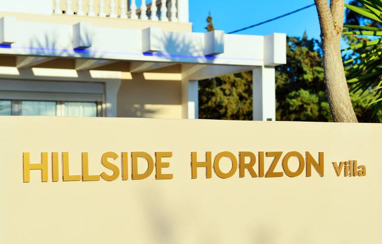 Hillside Horizon Villa gallery image 3