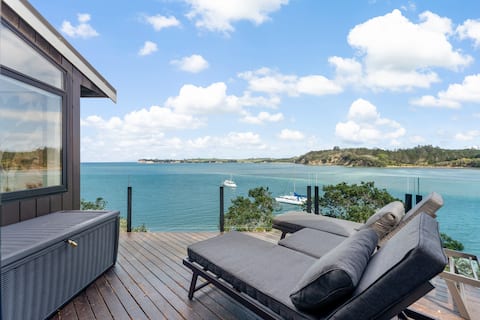 Auckland Beachfront, Stunning Views, Private House