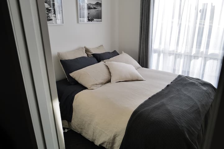 La biancheria francese Carlotta+Gee offre un sonno lussuoso e lussuoso