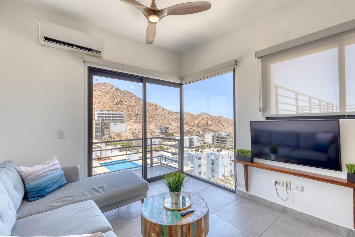 Beautiful and elegant Apt, Near Downtown