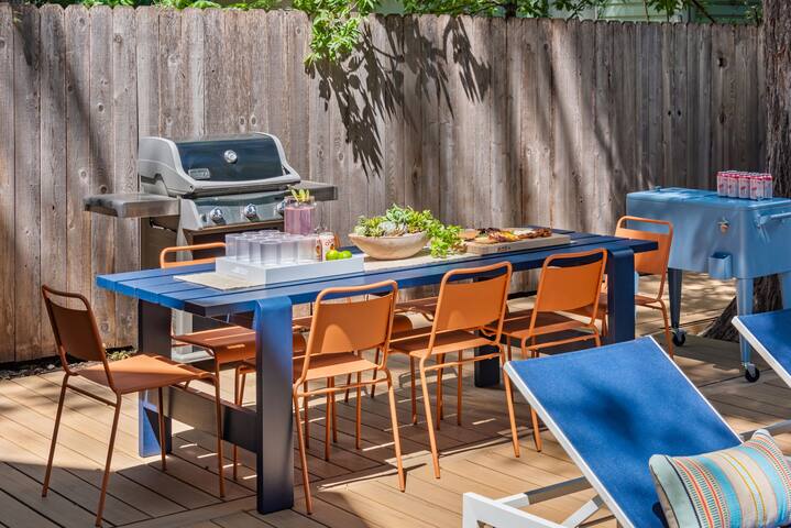 Pool, Hot Tub | 1mi Downtown, Walkable | Luxe Beds gallery image 4