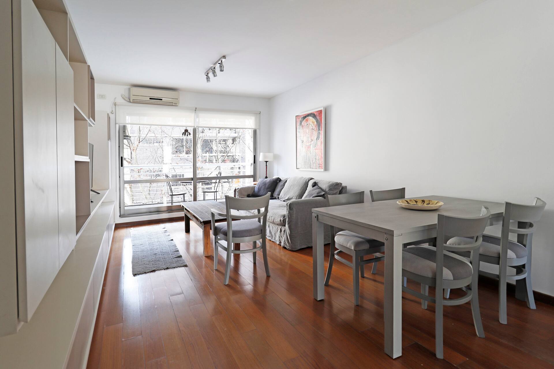 Bright & Modern Apartment in Heart of Palermo