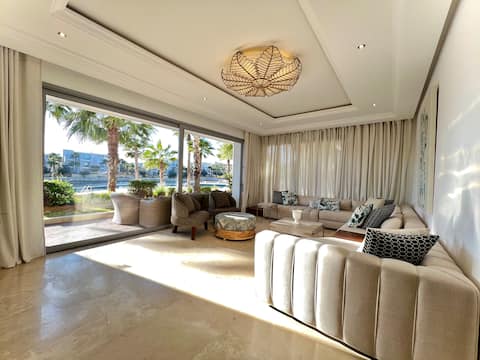 Ritz Carlton Luxurious Stay