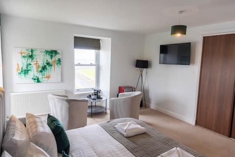 SEA&BeachView-Room-100m>beach-Parking-Espresso