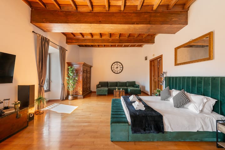 Apartment with Piazza Navona view