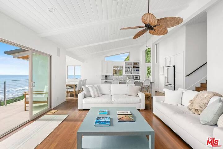 Malibu Beach House on the Sand! gallery image 2