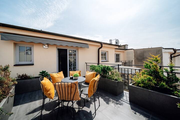 Billiard Penthouse Haven Prague city center XXL gallery image 2