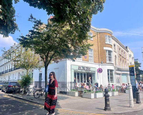 4 Bedroom 5 Bath 2 Reception Garden House Chelsea gallery image 3