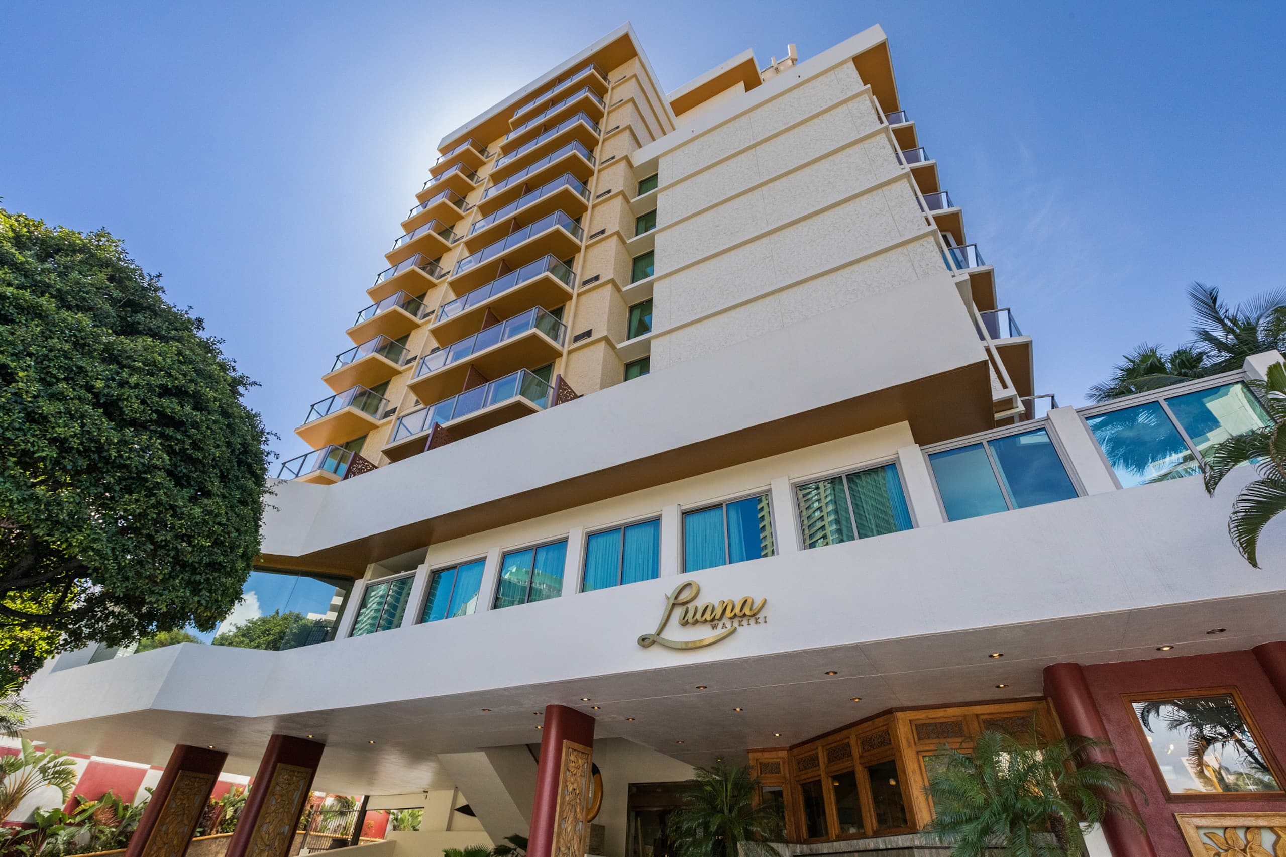 Boutique-Style Comfort at Luana Waikiki - Image 32