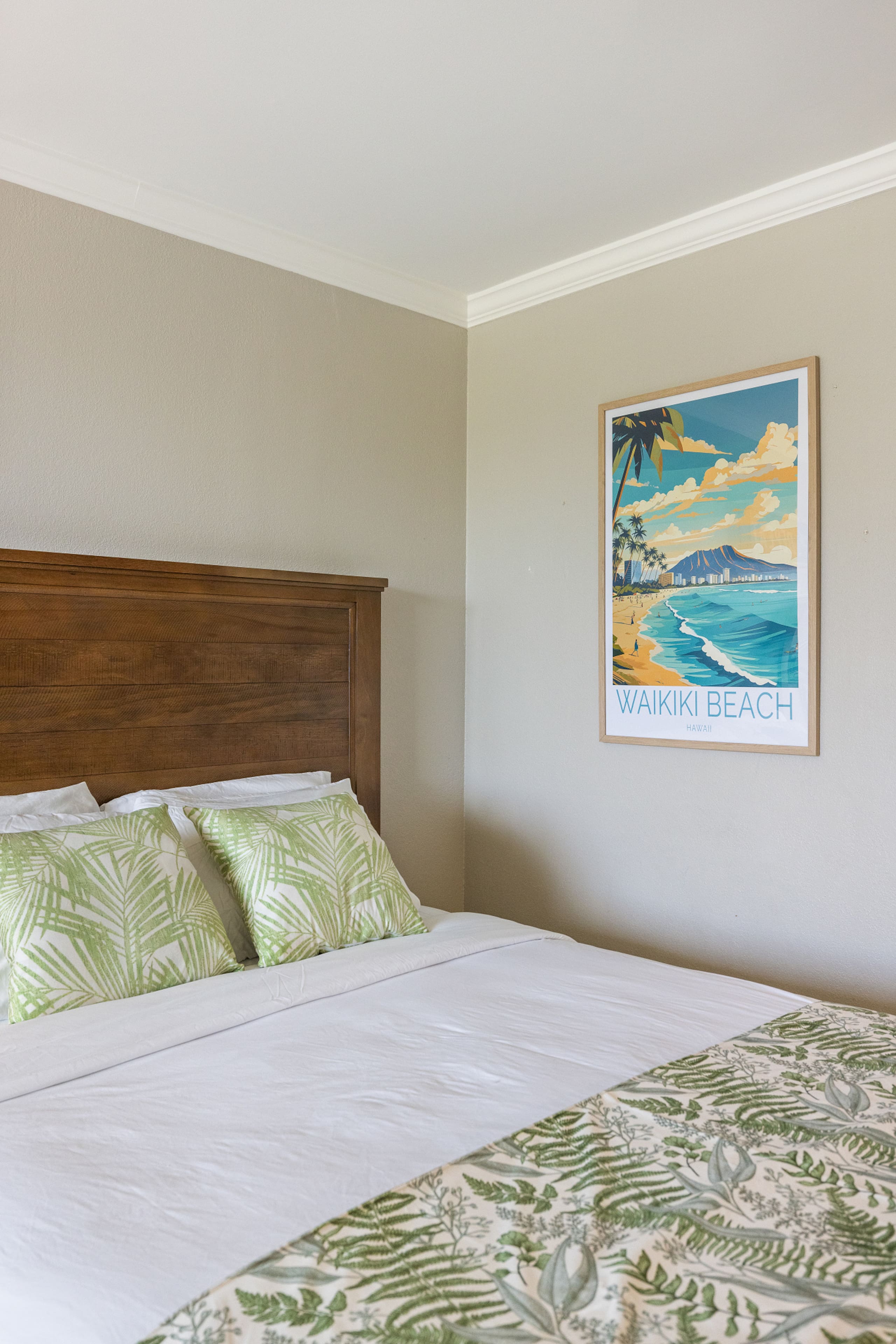 Boutique-Style Comfort at Luana Waikiki - Image 9