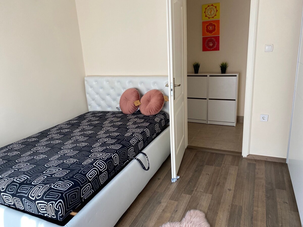 საძინებელი 2