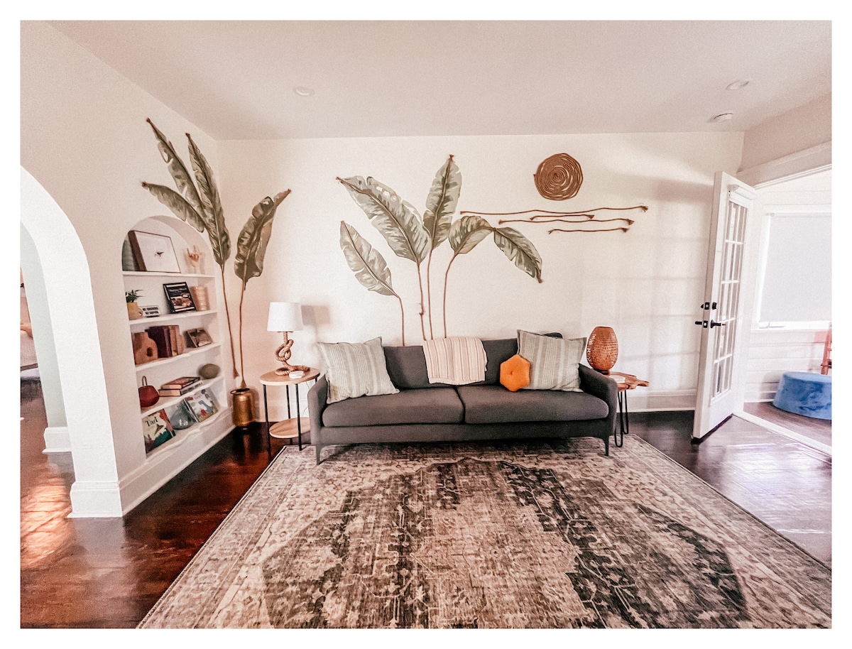 Top Airbnb: Daytona~Close to Bch+OceanCenter +ERAU+Boat ramp in Holly Hill