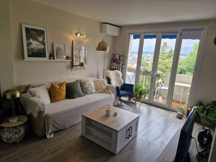 04.07.2024  Zentrale Klimaanlage vorhanden