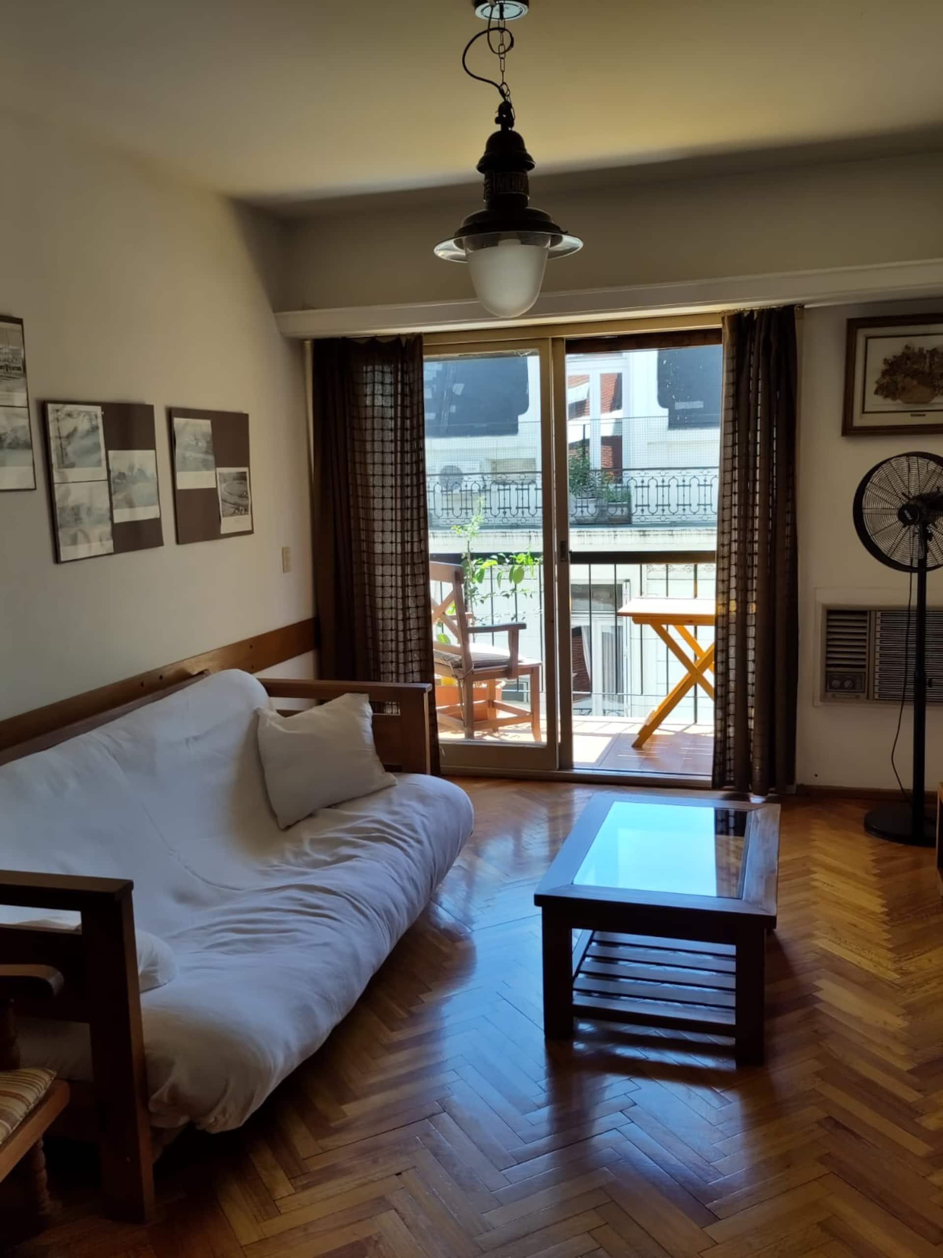 Two-bedroom apartment in Retiro