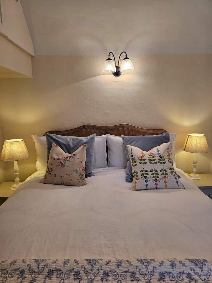 საძინებელი 1