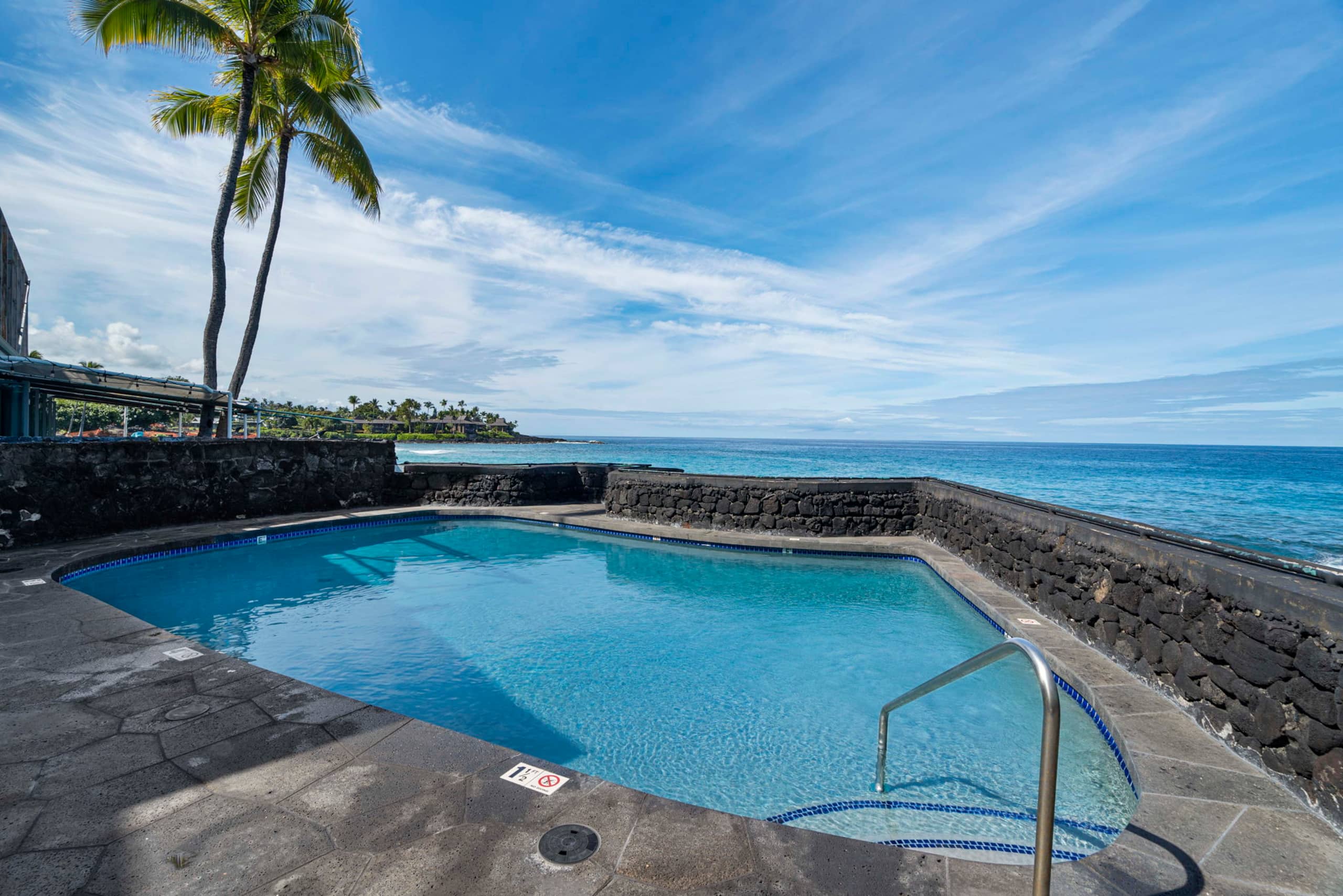 Condo in Kailua-Kona · ★4.95 · 1 bedroom · 1 bed · 1 bath - Image 44