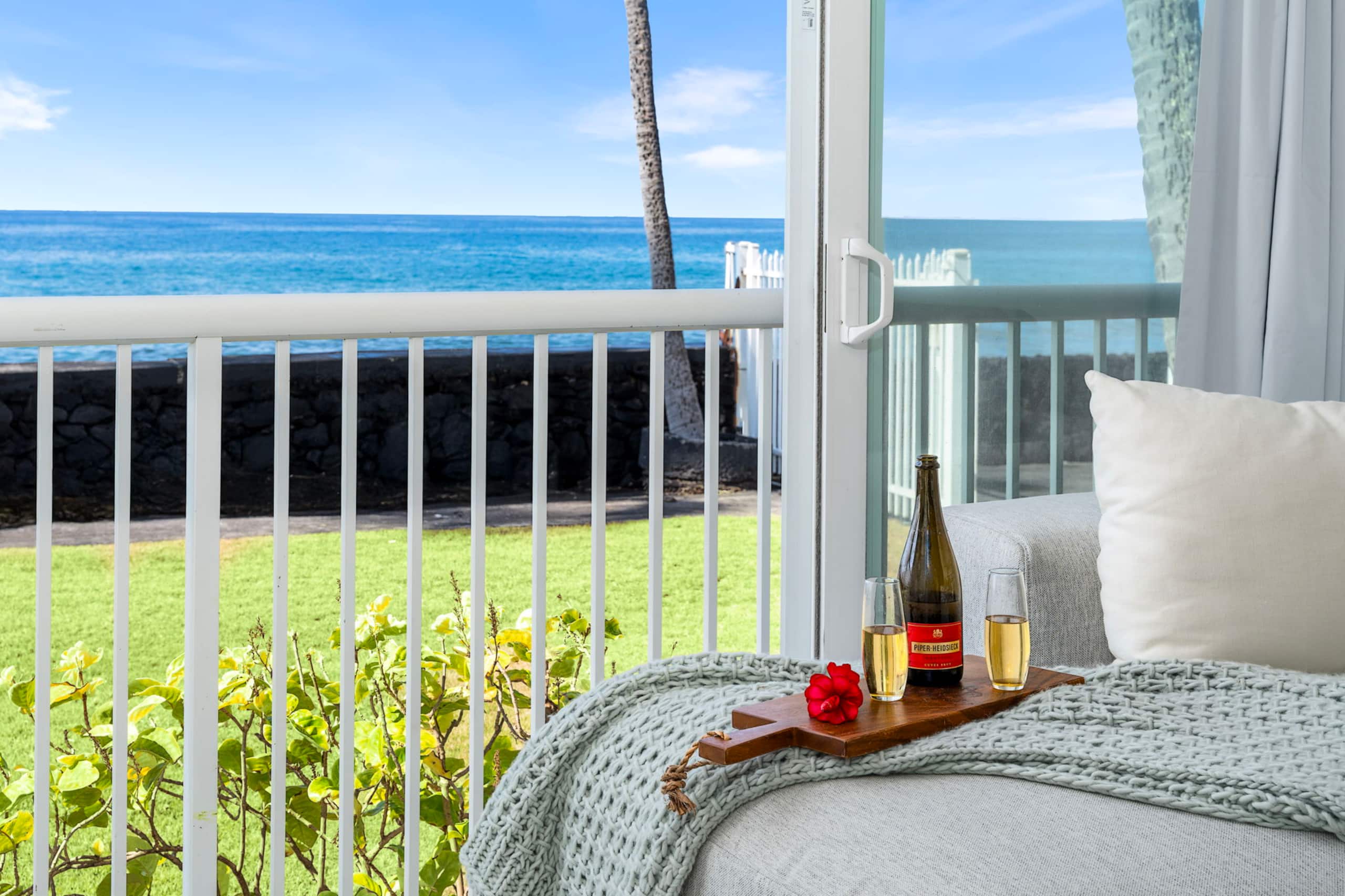 Condo in Kailua-Kona · ★4.95 · 1 bedroom · 1 bed · 1 bath - Image 7