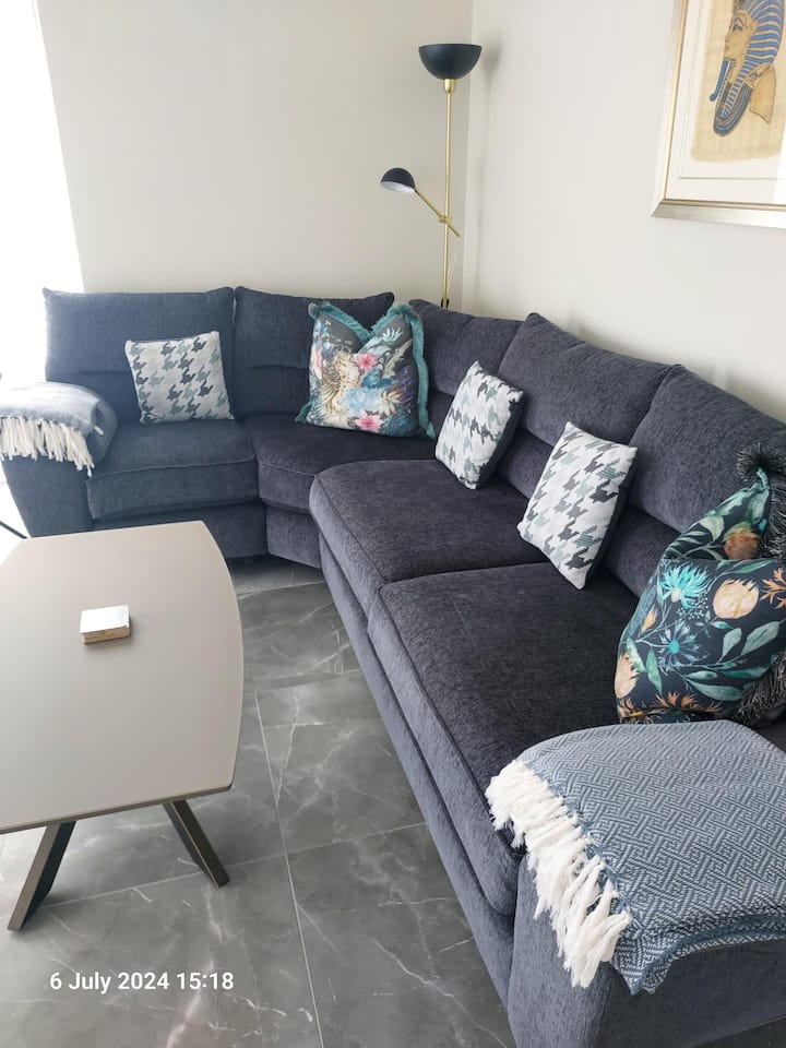 Rambler's Rest, Beautiful 2 Bed Coastal Apartment - County Down