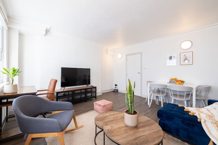 Stay Kula Victoria – Stunning 2 Bedroom Penthouse