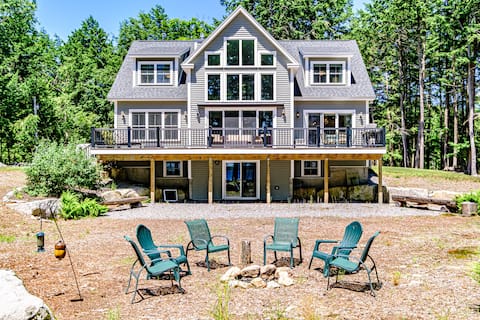 Private Waterfront Estate on Sebago Lake w. a Dock