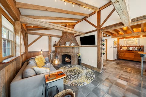 Historic Carriage House