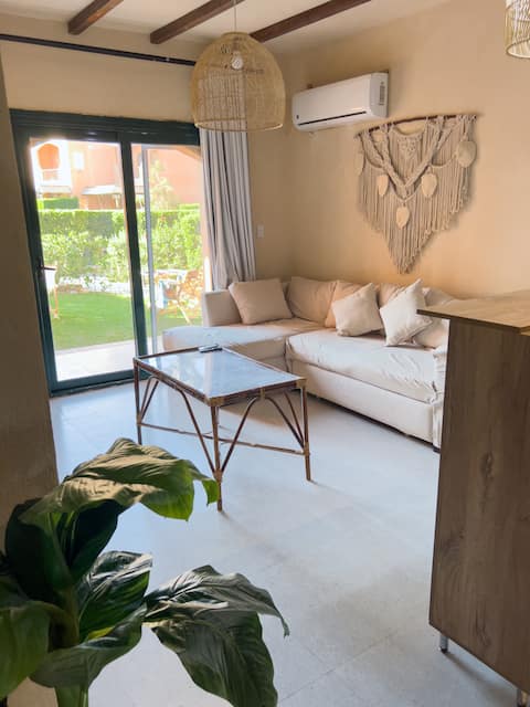 Casa Nomad - Boho Ground Chalet, The Hacienda