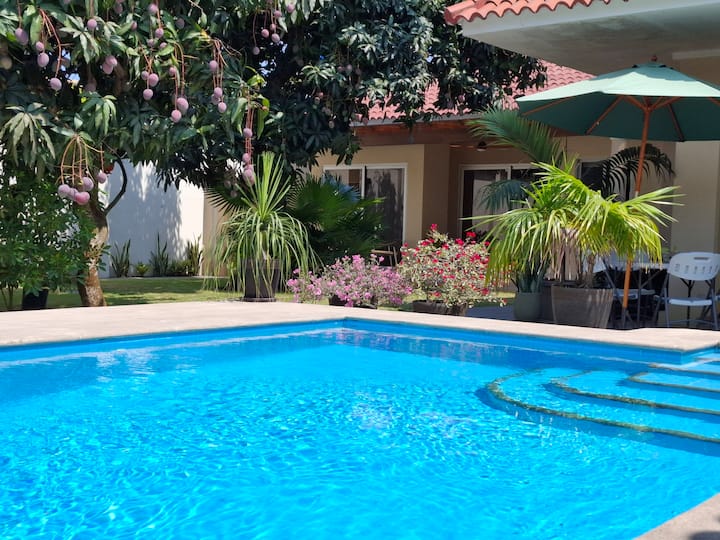 Tikka: Casa Jardín & Suites: Naturaleza - Ecuador