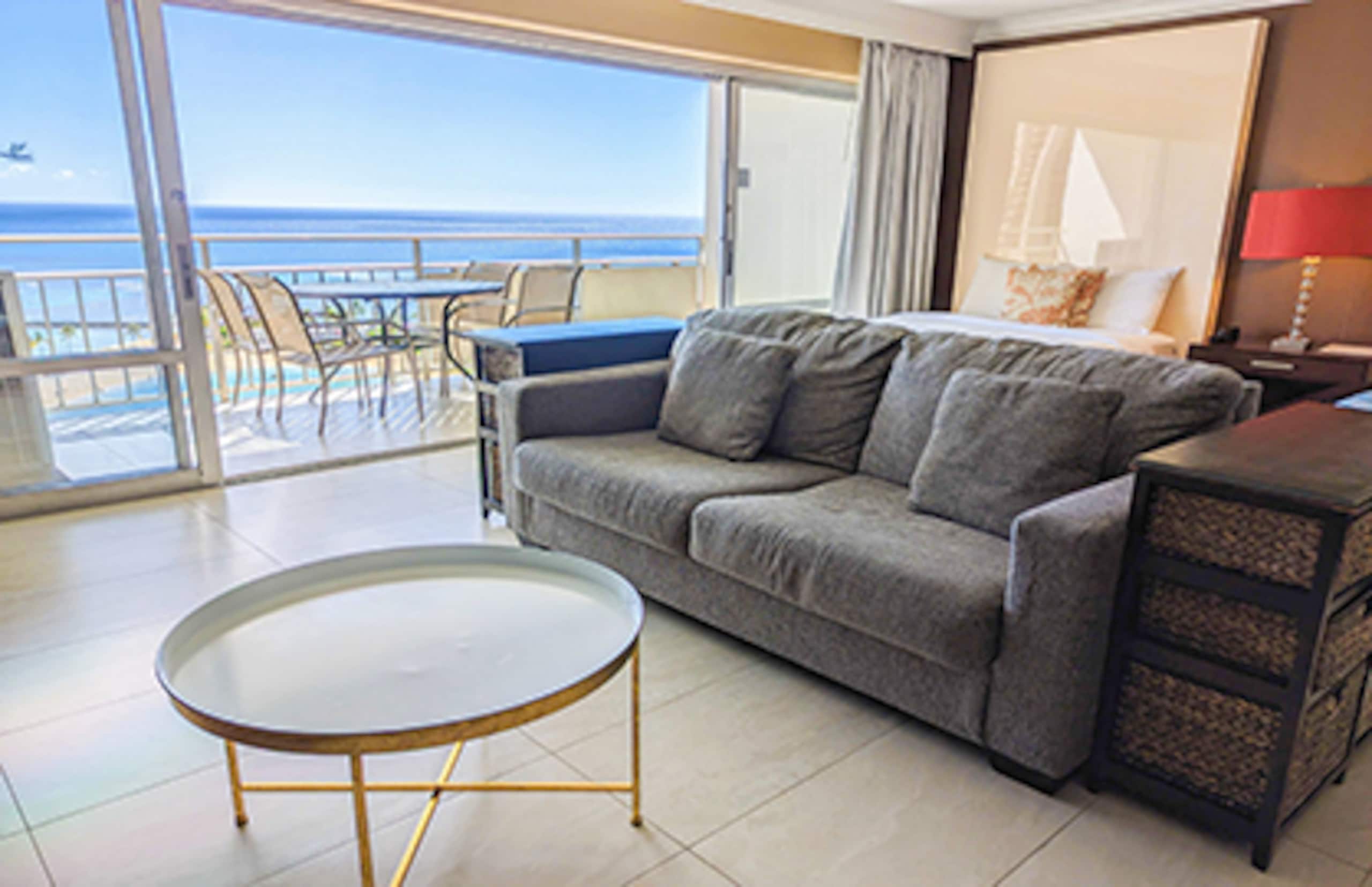 Waikiki Ilikai Resort OceanView Condo with Pools - Image 3