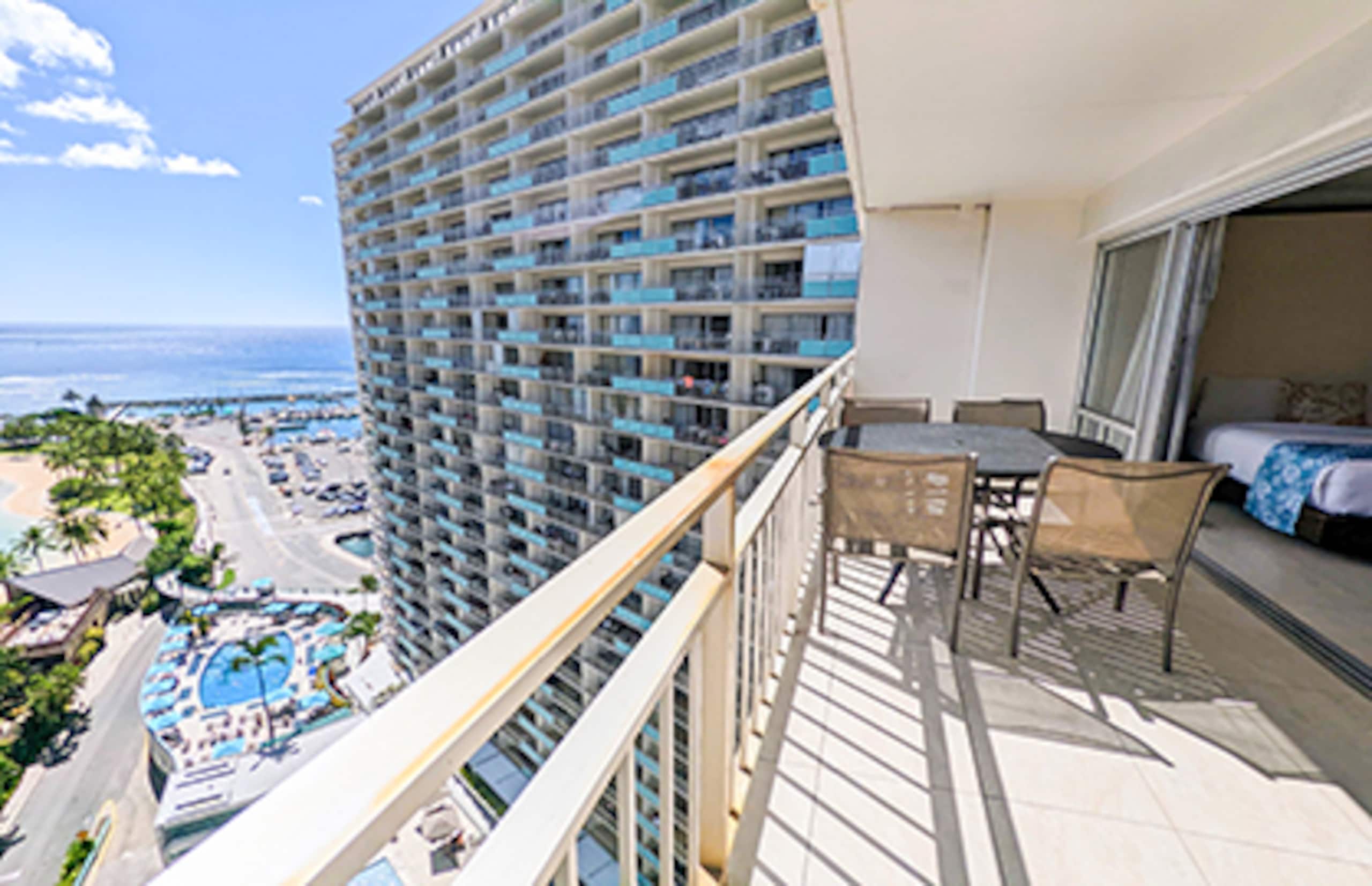 Waikiki Ilikai Resort OceanView Condo with Pools - Image 16