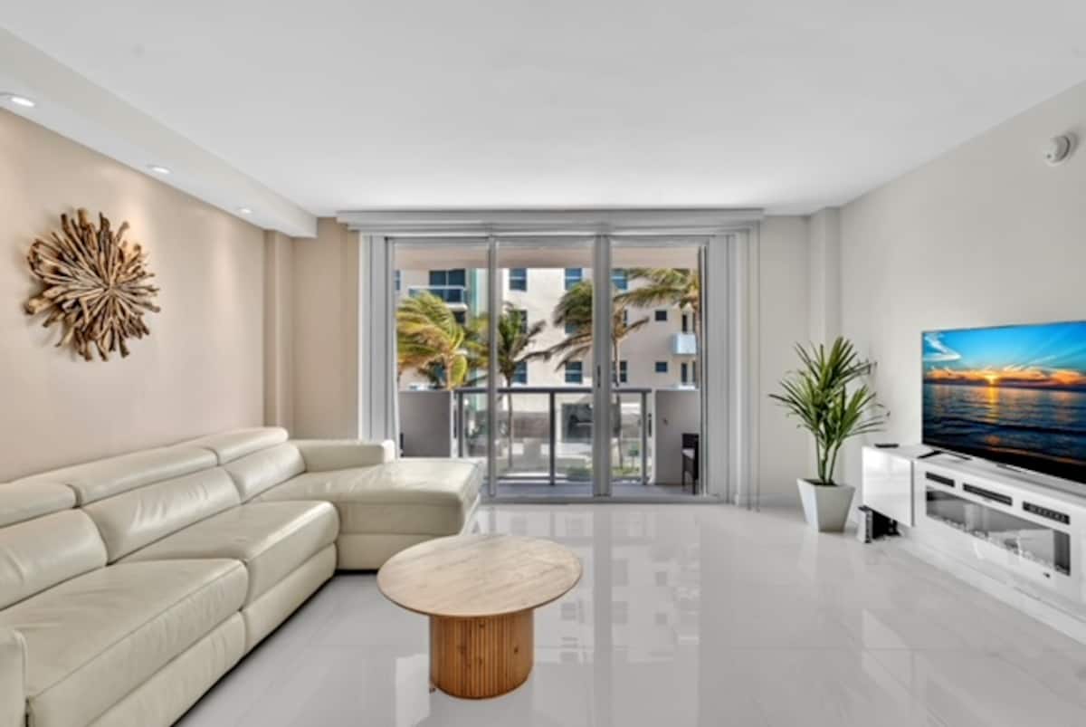 9195 COLLINS AVE #303, SURFSIDE - Photo 1
