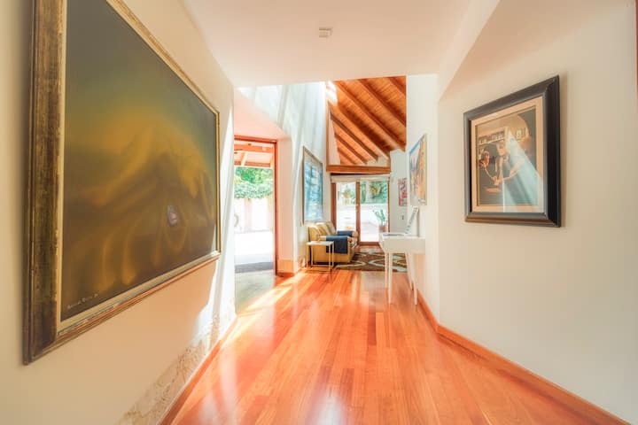 Luxury Villa, Piscina, Jacuzzi, Ping Pong, Basquet - Envigado