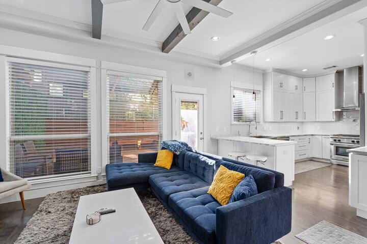 Zilker 3 BR Townhouse gallery image 5