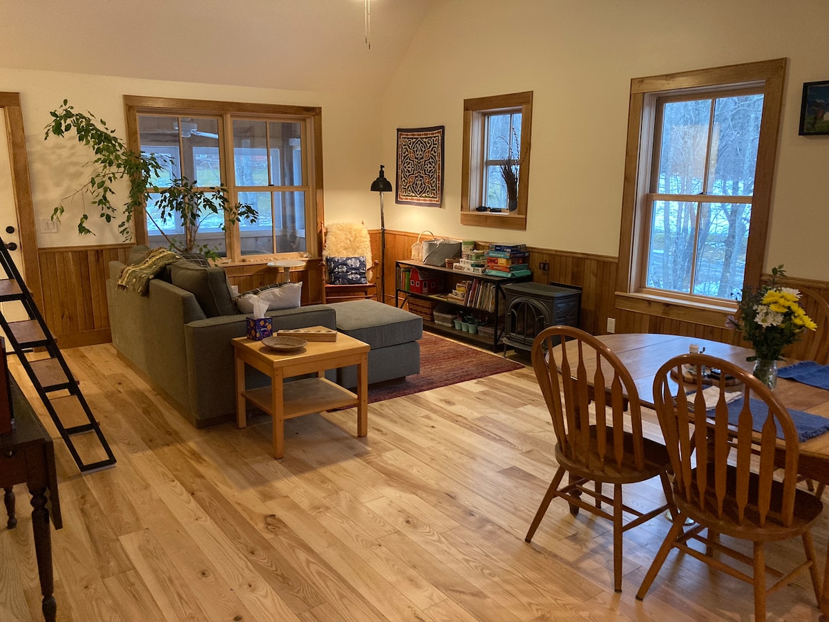 Successful Airbnb property: Hemlock House With Mountain Views in Vermont