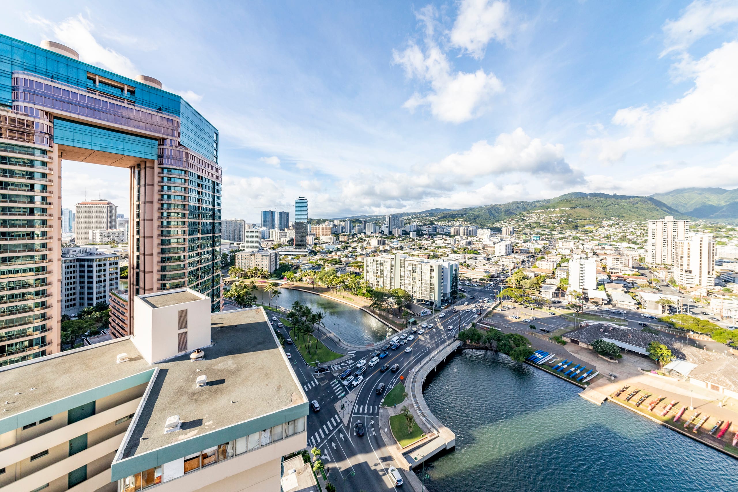 Condo in Honolulu · ★4.65 · Studio · 1 bed · 1 bath - Image 19