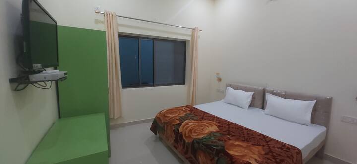 Shivanshhomestay &Marriagegarden - カジュラーホー